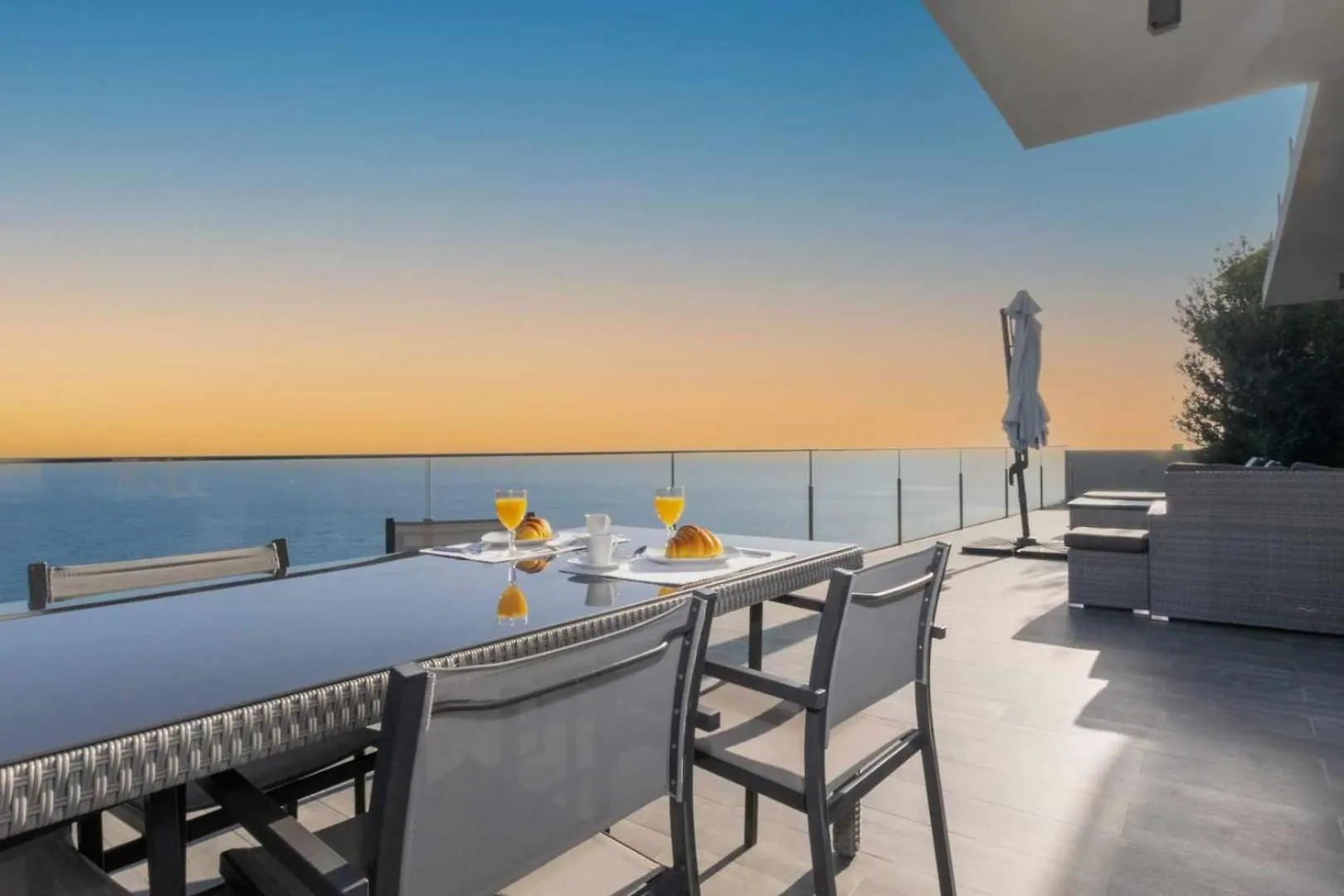 Villa Harmonia By Place Oversea With Indoor Pool 蓬他达维托亚